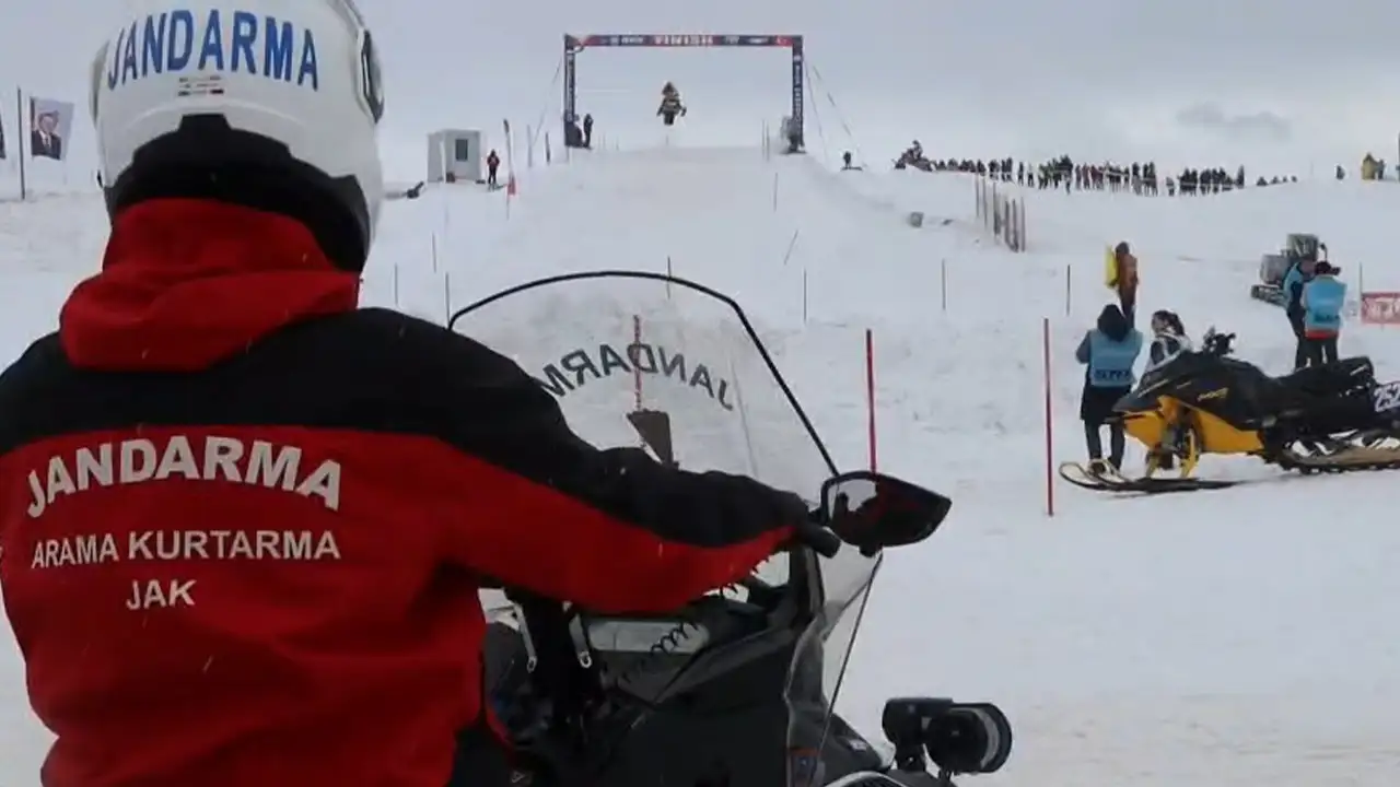 Handüzü Yaylası’nda güvenlik zirvede: Jandarmadan 24 saatlik görev