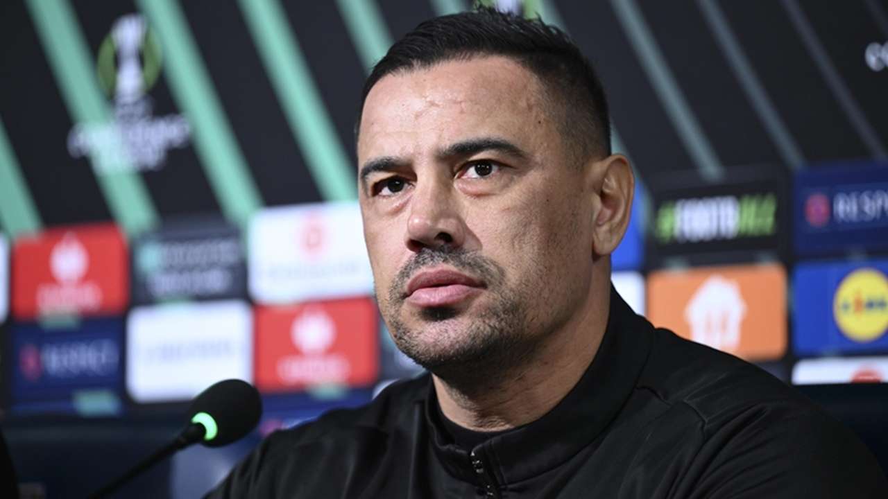 Süper Lig'de sıcak gelişme: Genç teknik adamla yollar ayrıldı