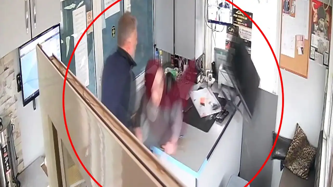 Bursa'da ‘Taksi beni sevmiyor’ diyerek saldırmıştı; Saldırının yeni görüntüleri ortaya çıktı