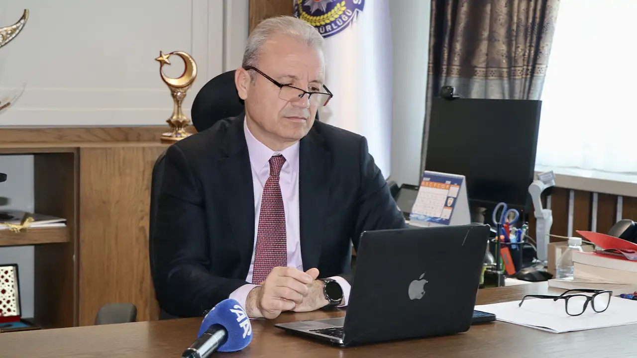 Trabzon Emniyet Müdürü Loğoğlu AA’nın “Yılın Kareleri” oylamasına katıldı