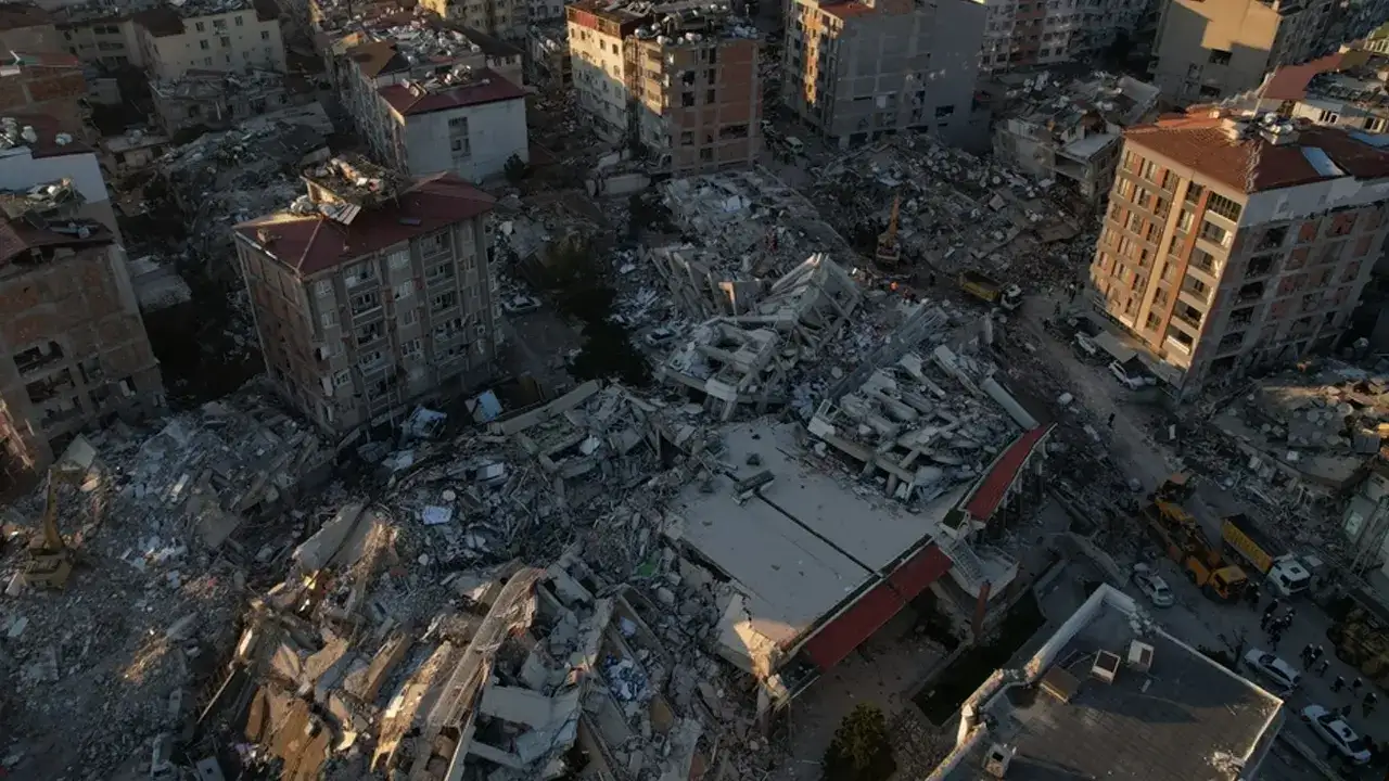 Trabzon Valisi Tahir Şahin’den depremin yıl dönümünde mesaj