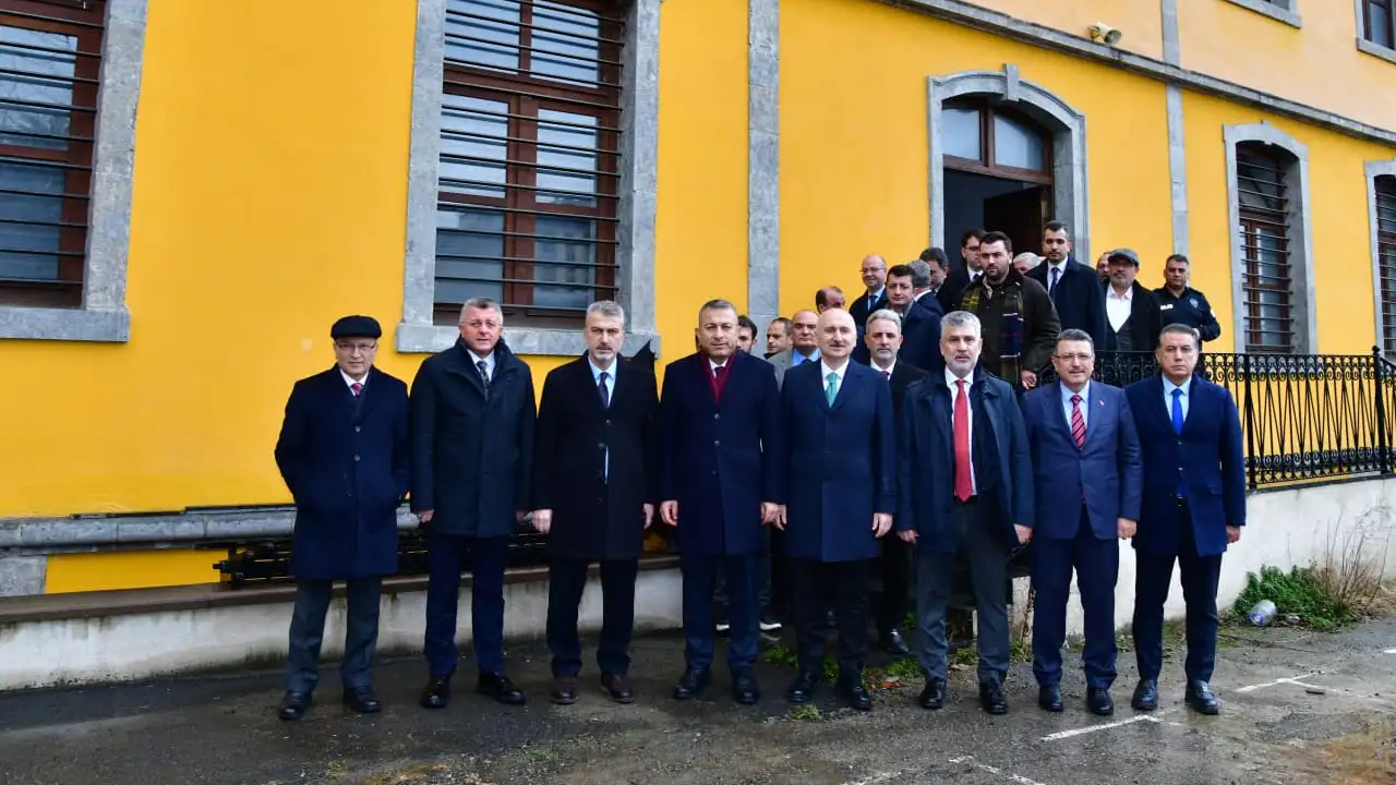 Vali Şahin, Yavuz Selim İlkokulu’nda incelemelerde bulundu