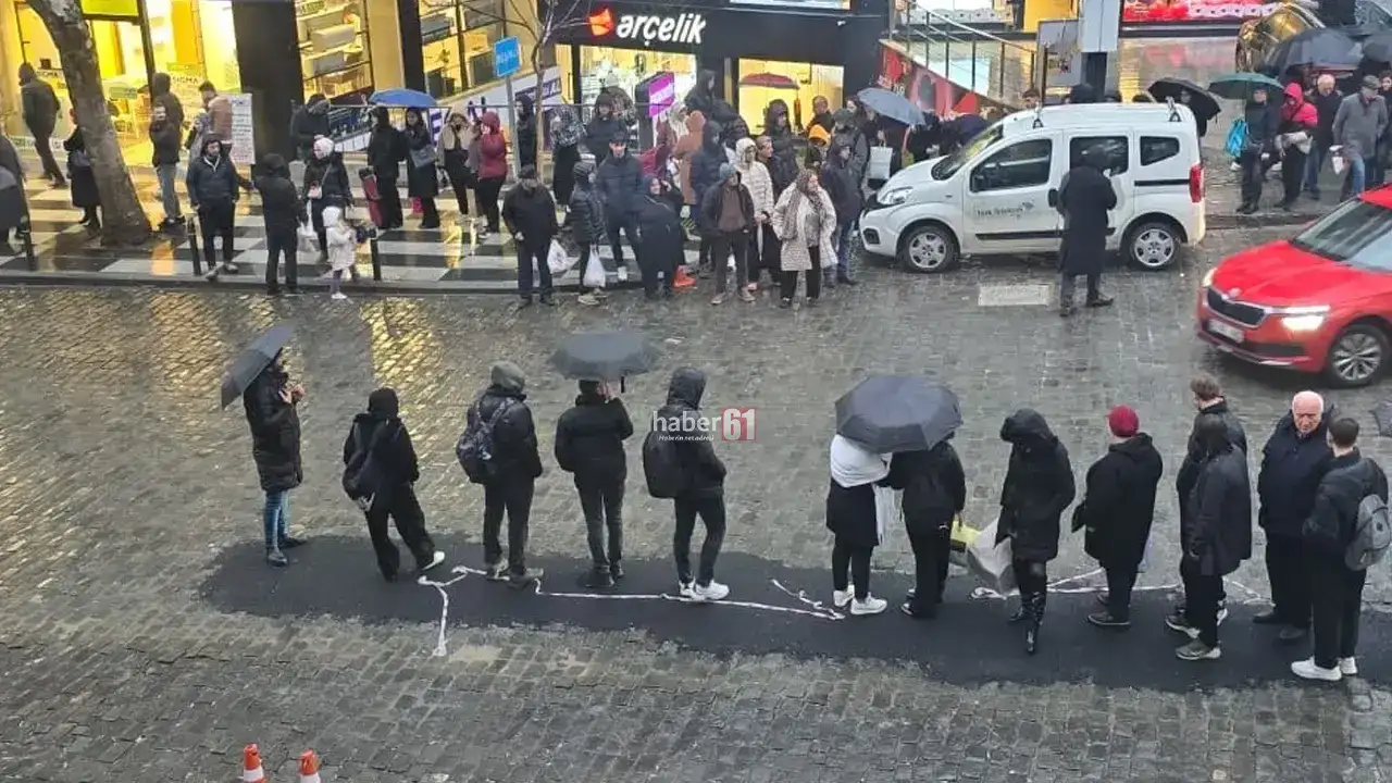 Trabzon'da dolmuş düzenlemesi krizi devam ediyor: Cüneyit Zorlu'dan tepki geldi