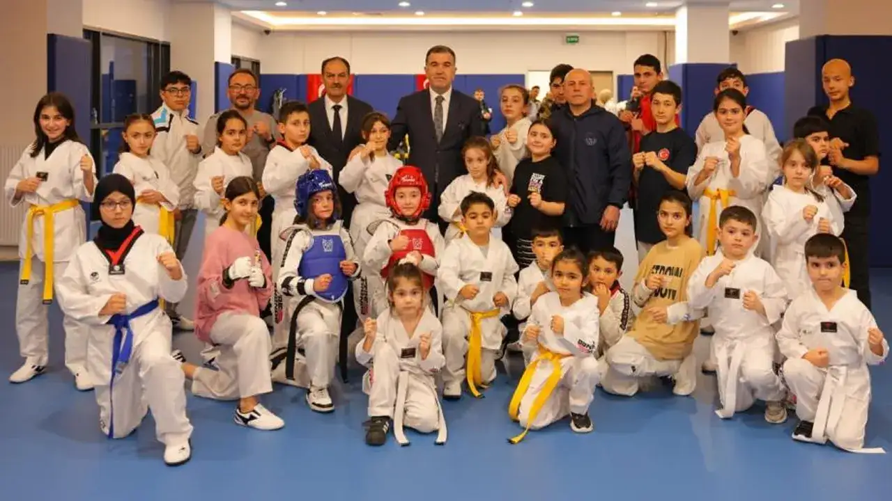 Bayburt yeni spor salonu’nda günlük bin sporcu antrenman yapıyor