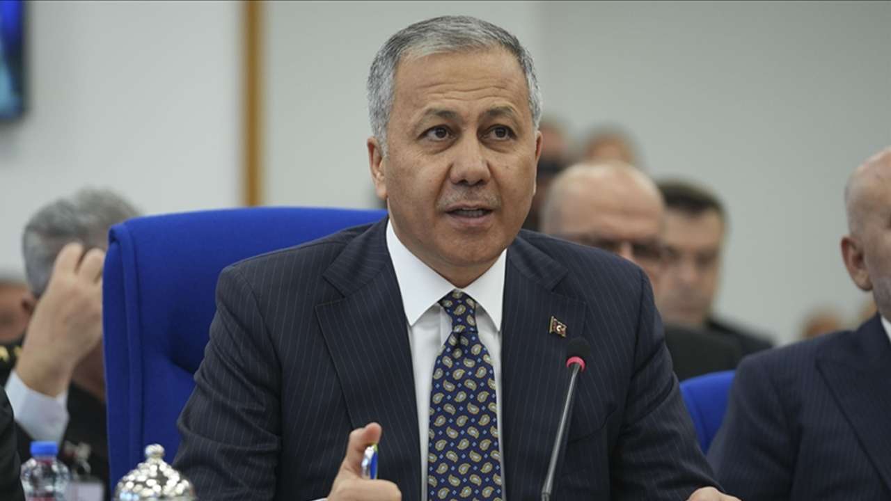 Ali Yerlikaya’dan veda paylaşımı: "Görevi Devrediyorum"