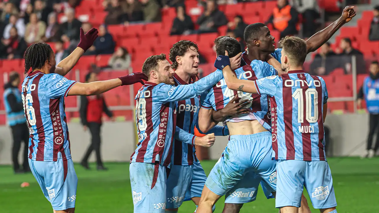 Fatih Tekke’li Trabzonspor’dan İstanbul’a geçit yok