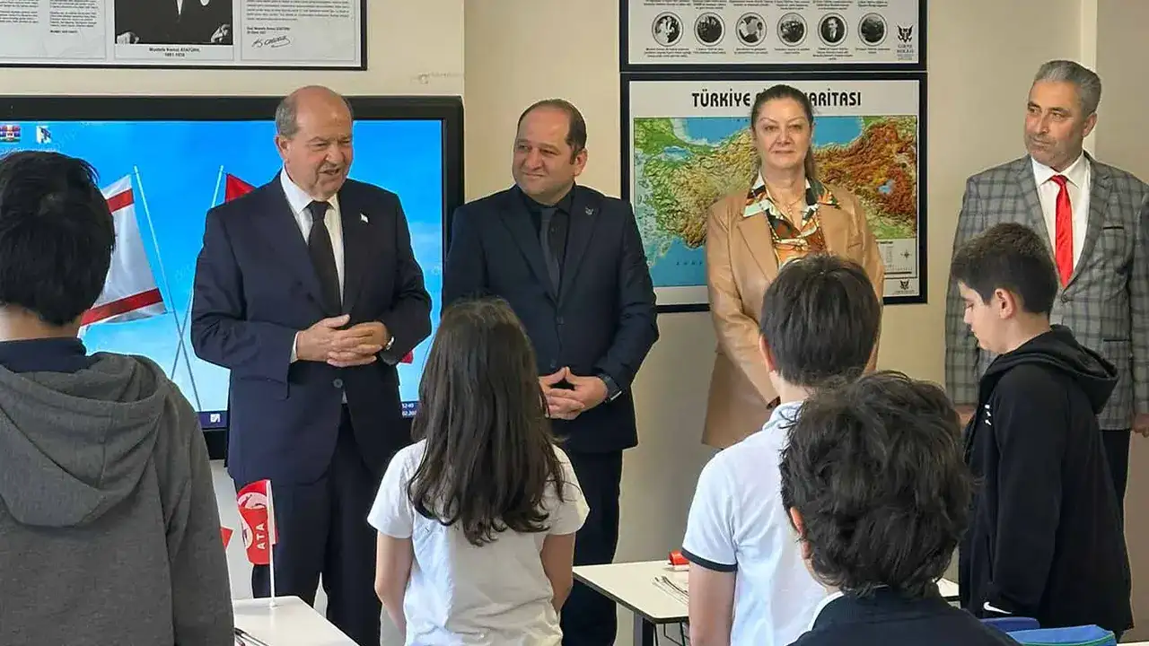 KKTC Cumhurbaşkanı Ersin Tatar Trabzon’da öğrencilerle buluştu