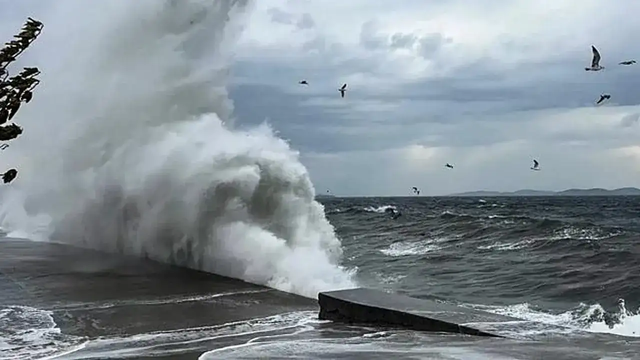 Trabzon için fırtına uyarısı: Tedbirinizi alın