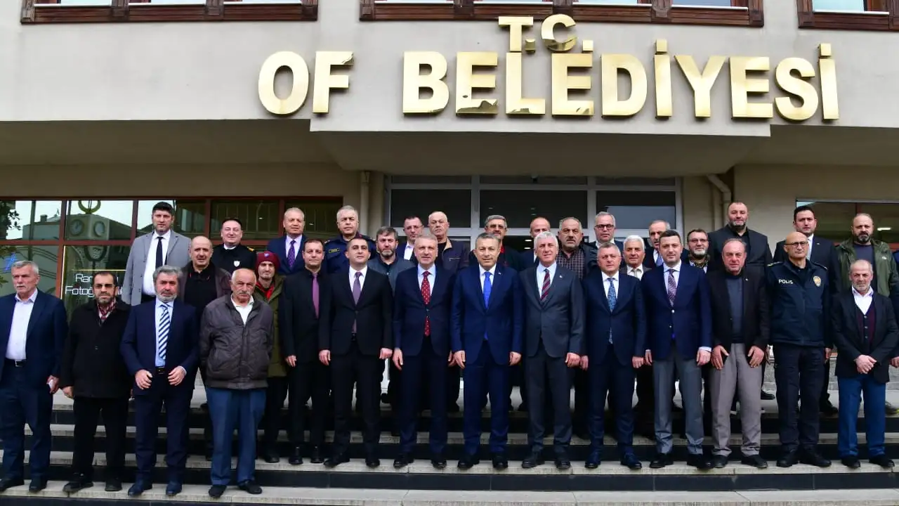 Vali Tahir Şahin Of’ta muhtarlarla bir araya geldi