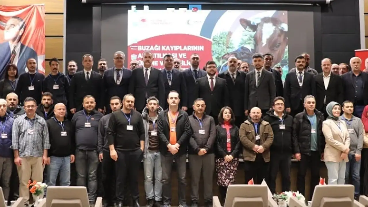 Trabzon’da buzağı kayıplarına karşı bölgesel eğitim verildi