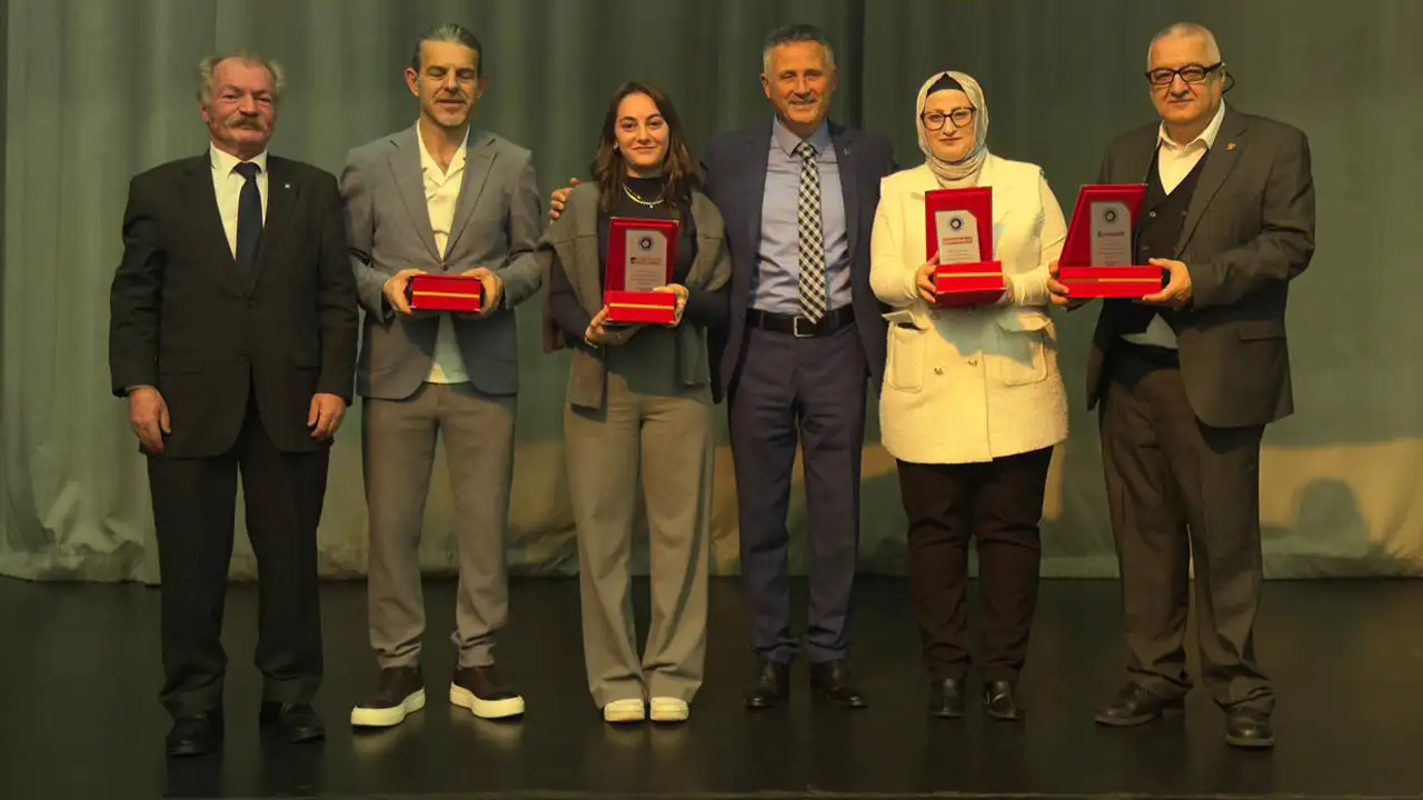 Trabzon Ziraat Mühendisleri Odası’dan Haber61’e duyarlılık ödülü