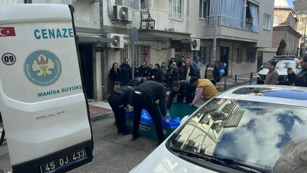 Manisa'da sabaha karşı kan donduran telefon : "Babaannenizi öldürdüm gelin alın"