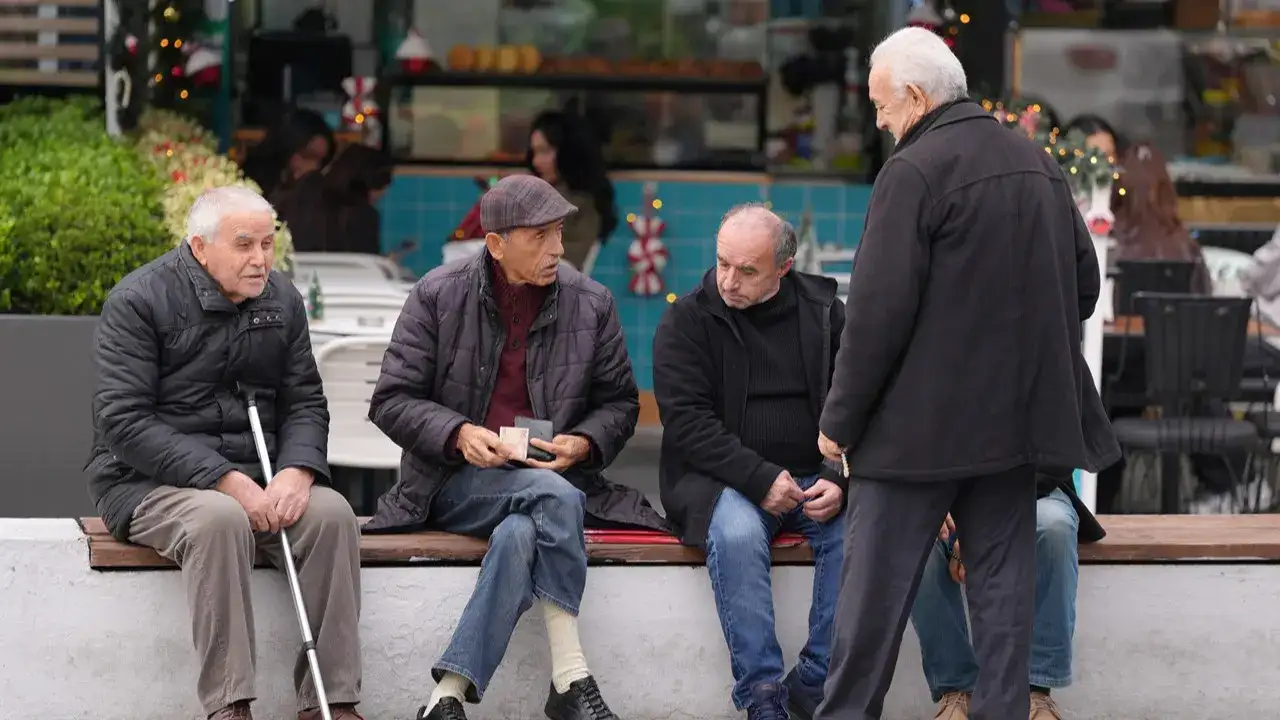Bakan Uraloğlu açıkladı: PTT'den emeklilere destek