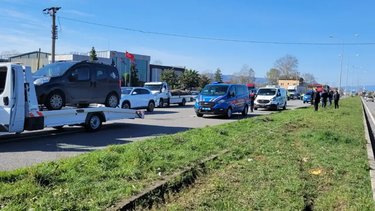 Yolun karşısına geçmek isteyen yaya hayatını kaybetti