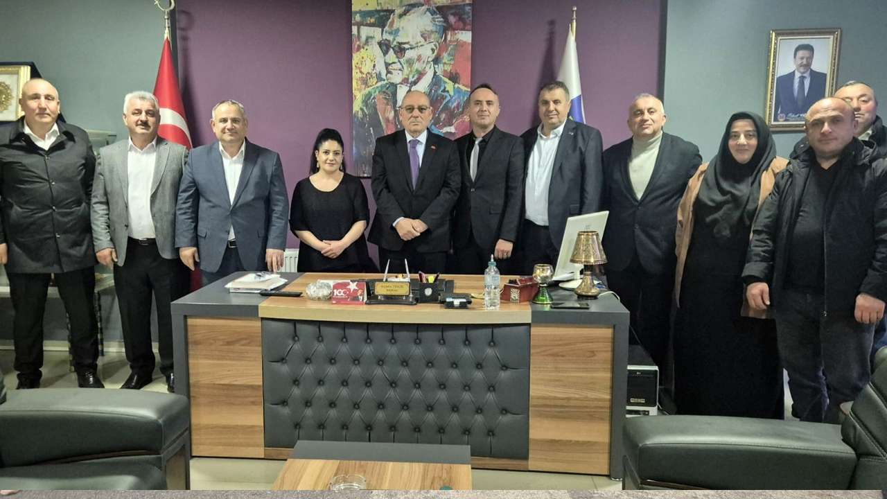 Düzköy Esnaf ve Sanatkârlar, Şoförler Esnaf Odası’nda Mümin Tirgil Yeniden Başkan