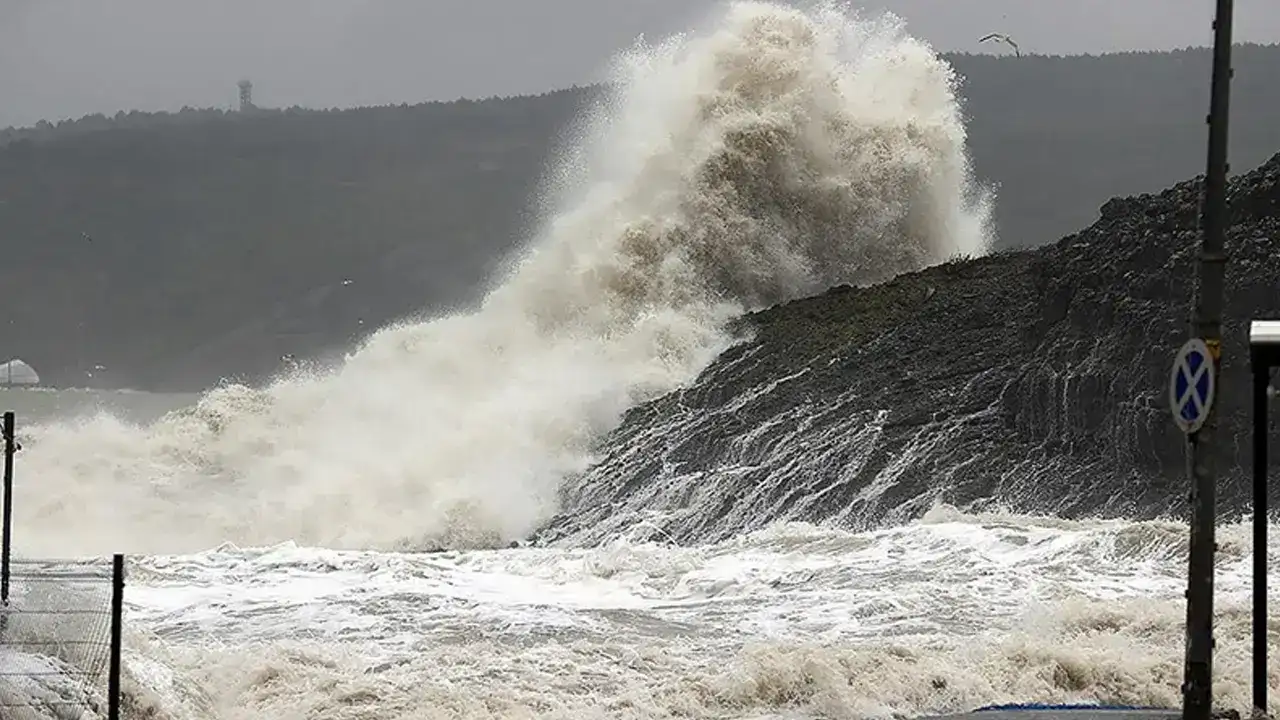 Trabzon için iki günlük fırtına alarmı: Saat verildi