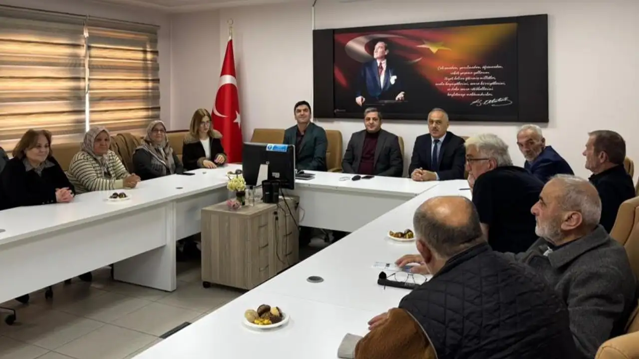 Bayburt’ta yaşlılara dijital okuryazarlık eğitimi