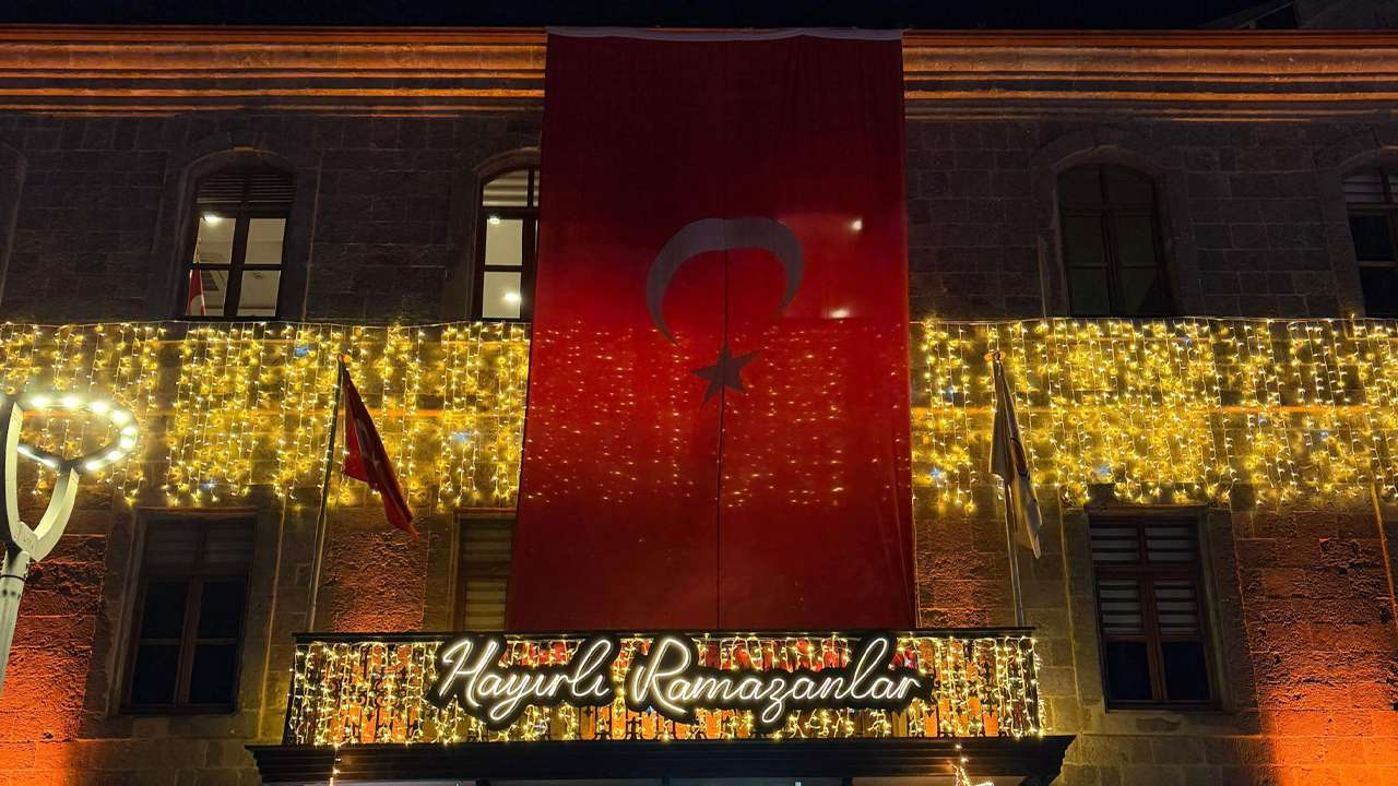 AK Parti Trabzon’dan Ramazan Mesajı: “Birlik ve beraberlik güçlenecek”