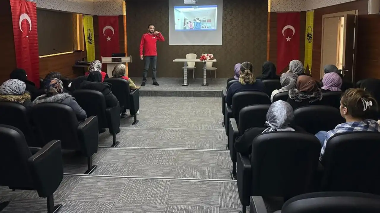 Bayburt’ta afet bilinci eğitimi: Aile Yaşam Merkezi’nde önemli program