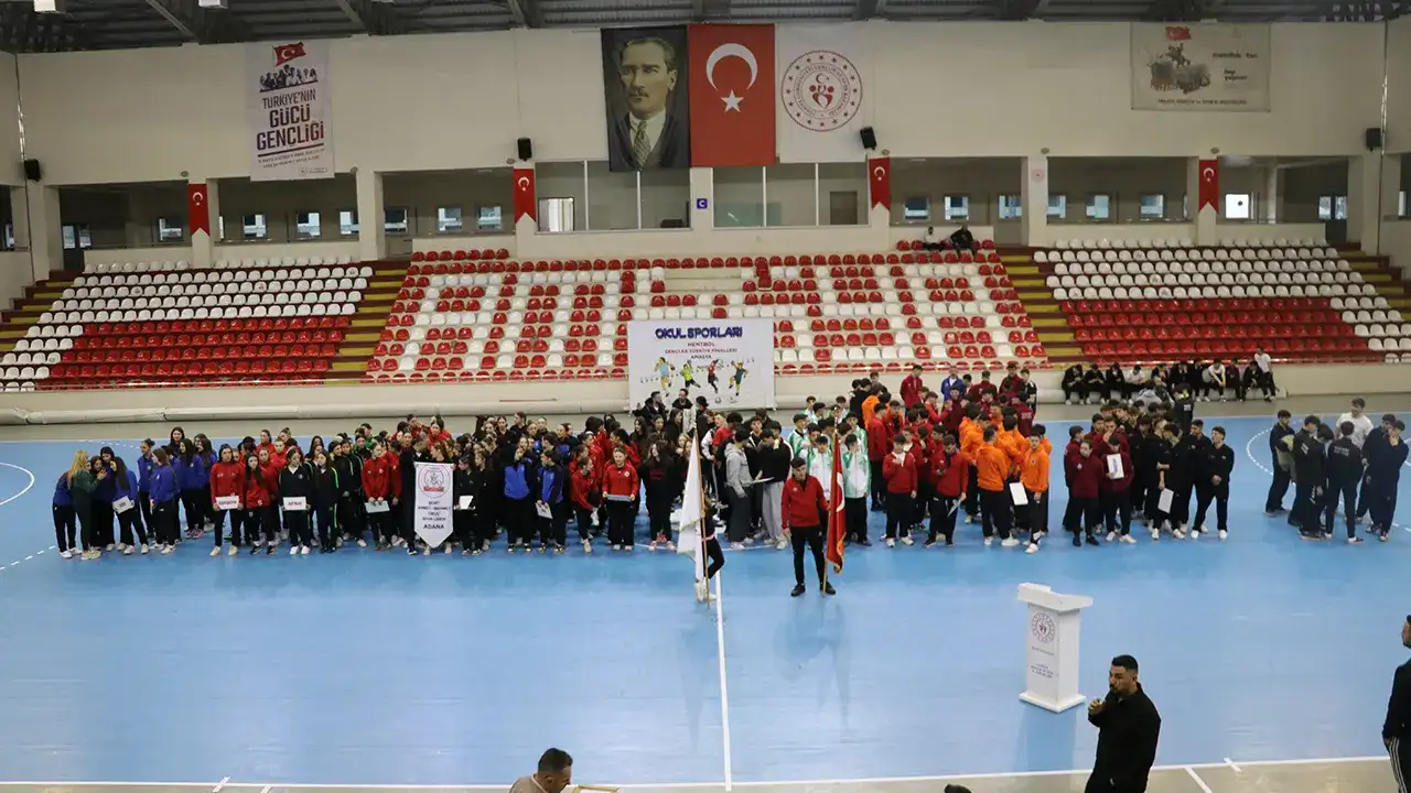 Trabzon Spor Lisesi Türkiye Şampiyonası’na galibiyetle başladı