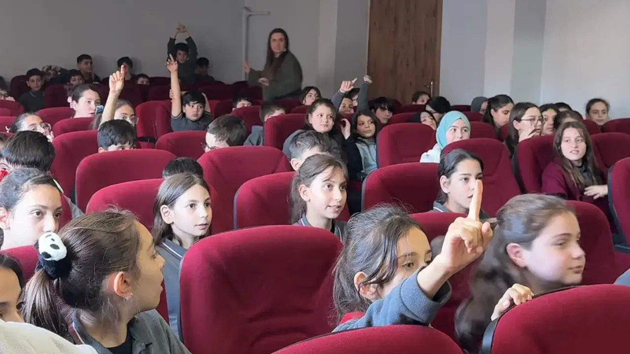 Trabzonlu öğrencilerden disleksiye duyarlı eğitim girişimi