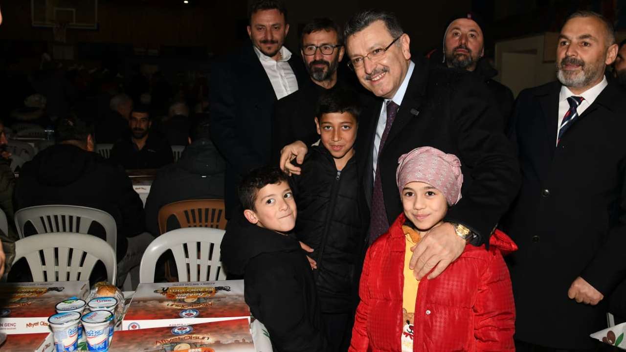 Başkan Genç: “Arsin’e verdiğimiz sözleri harfiyen yerine getireceğiz”