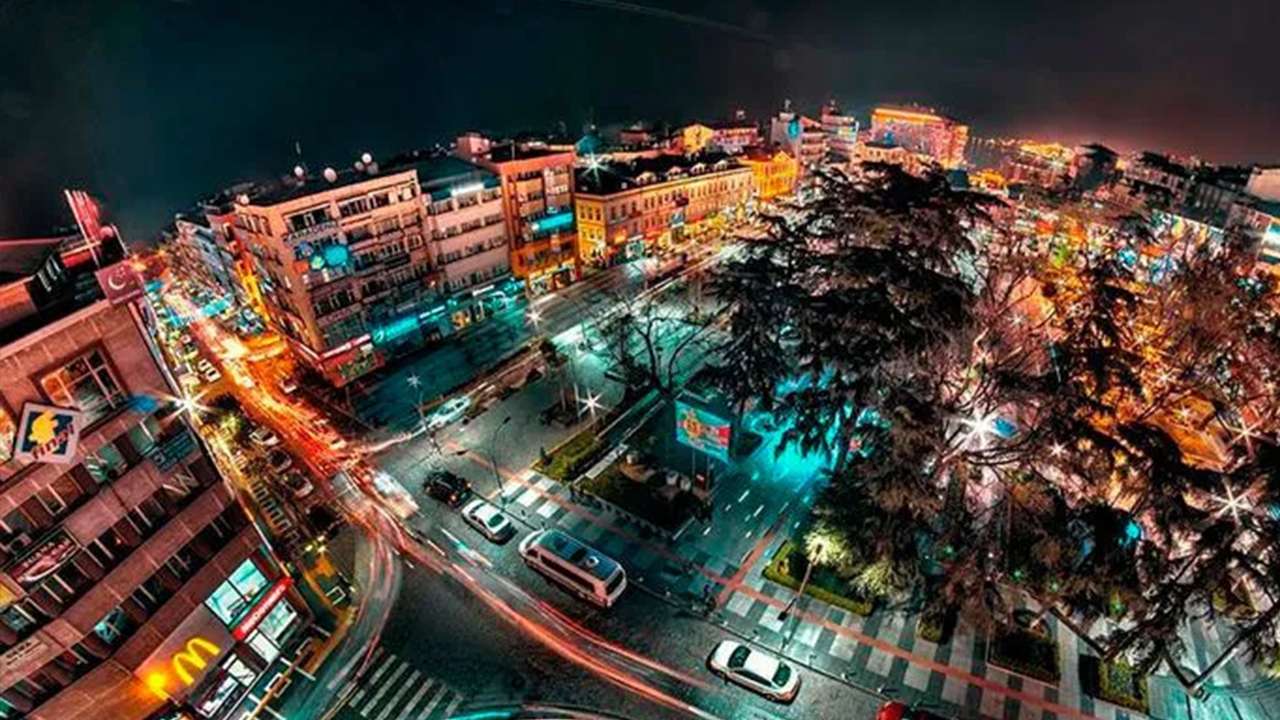 Trabzon’da kış yüzünü gösteriyor: Kar kapıya dayandı