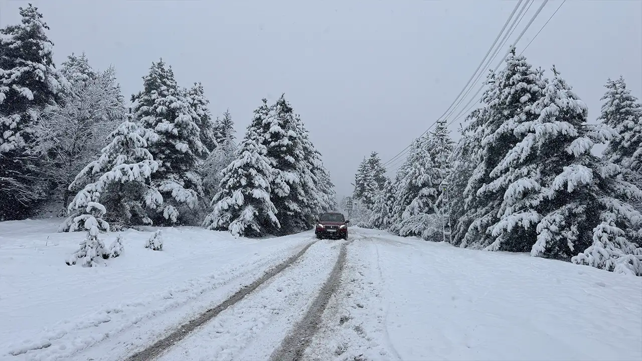 Doğu Karadeniz’de kar etkili: İşte il il yolların durumu