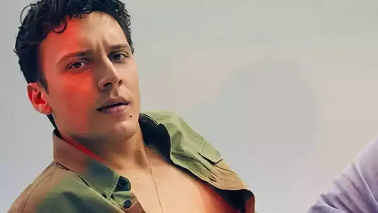 Şarkıcı Edis Görgülü gözaltına alındı