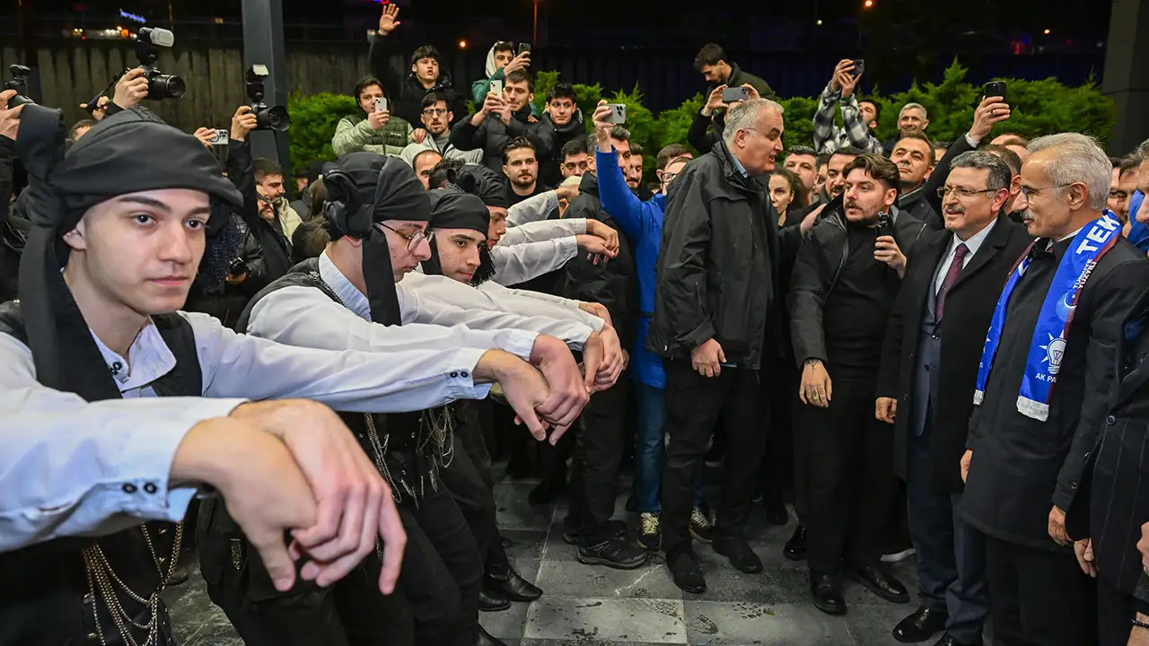 Bakan Uraloğlu'na memleketi Trabzon'da coşkulu karşılama