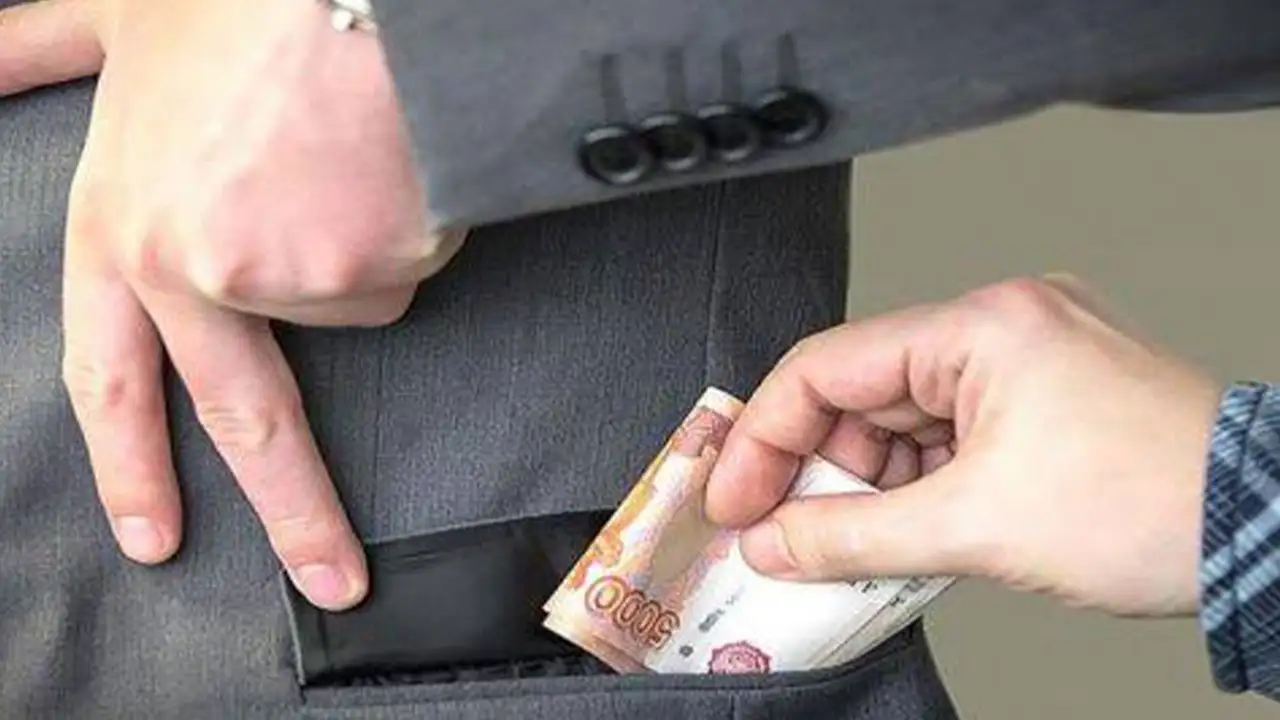 İrtikap suçu nedir? Rüşvetten farkı ve cezası nedir?