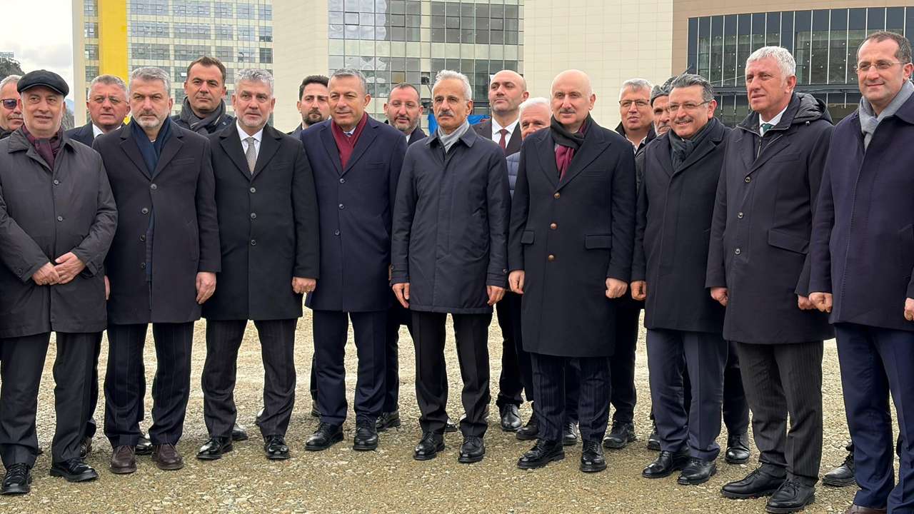 Bakan Uraloğlu Trabzon’daki Şehir Hastanesi için tarih verdi
