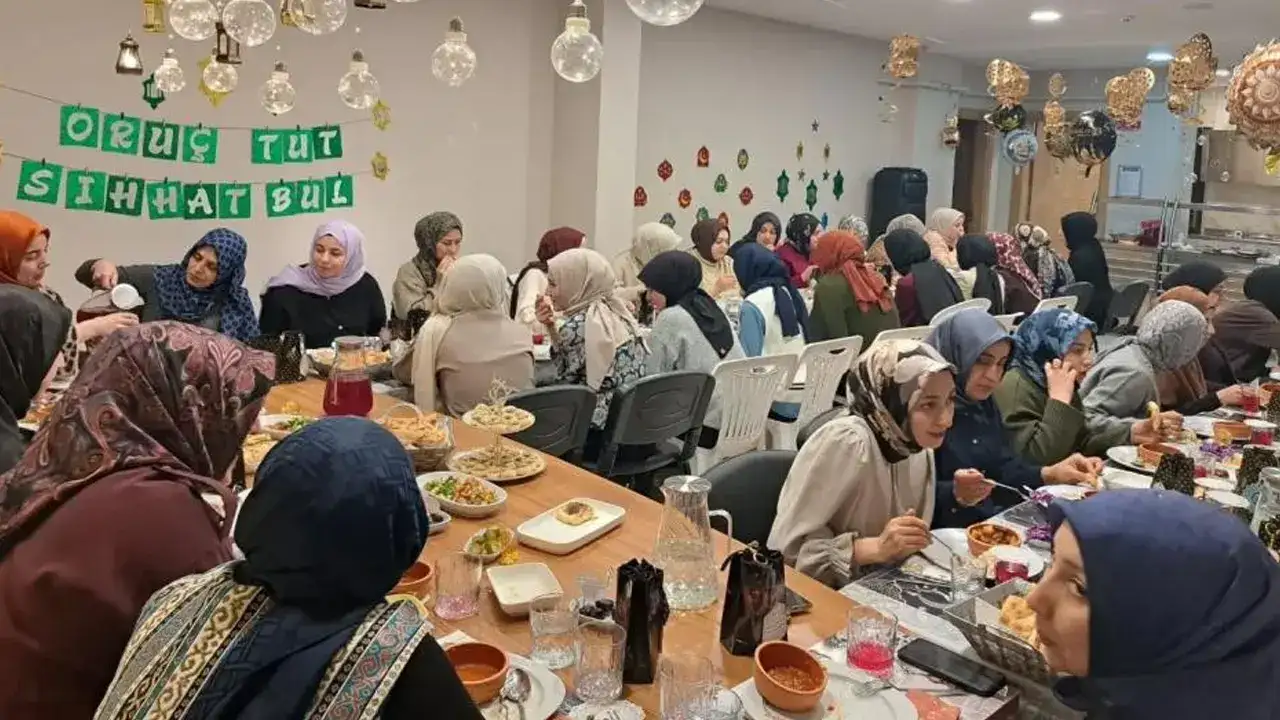 Bayburt’ta üniversitelilere Ramazan buluşmaları