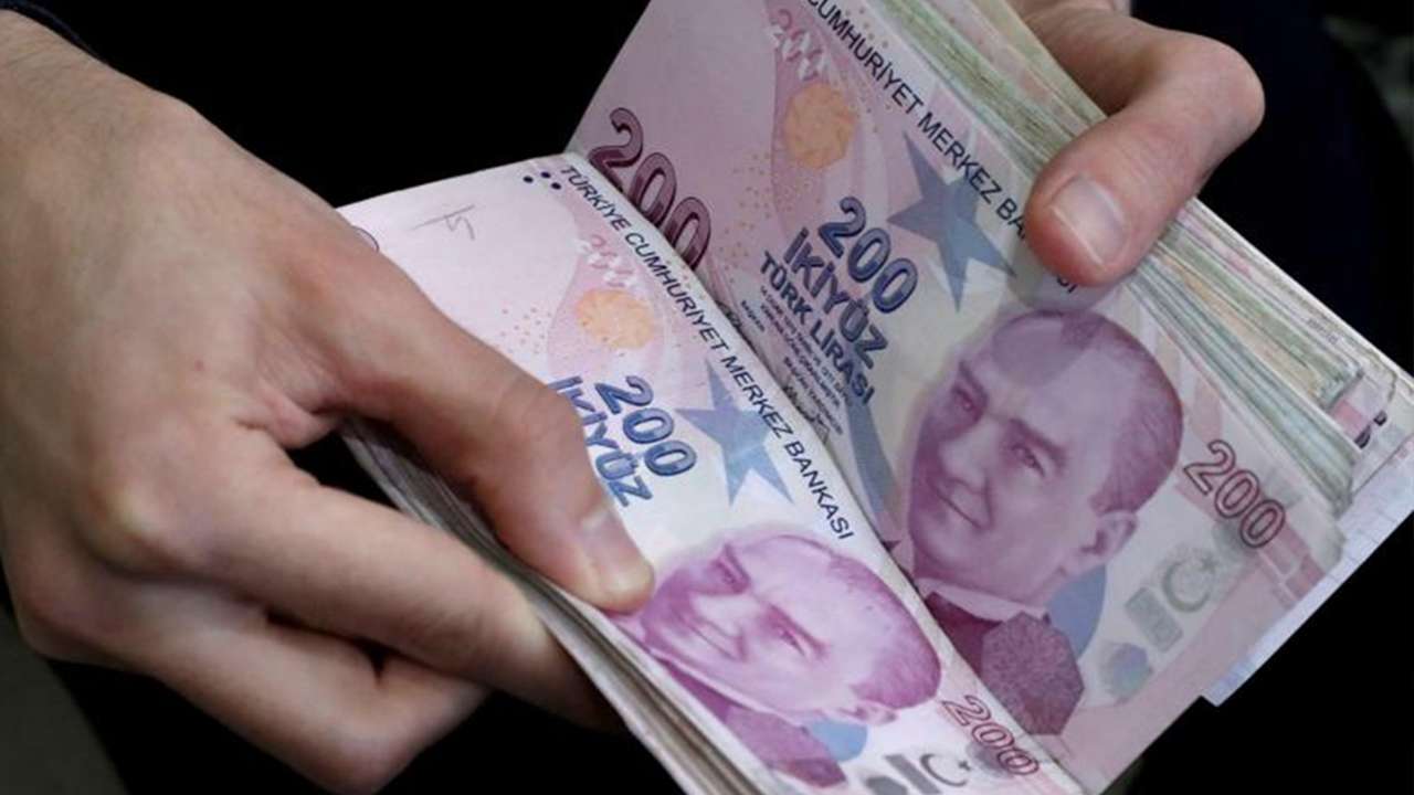 Milyonlarca emeklinin gözü Meclis'teydi: AK Parti zam hakkındaki  kararını duyurdu