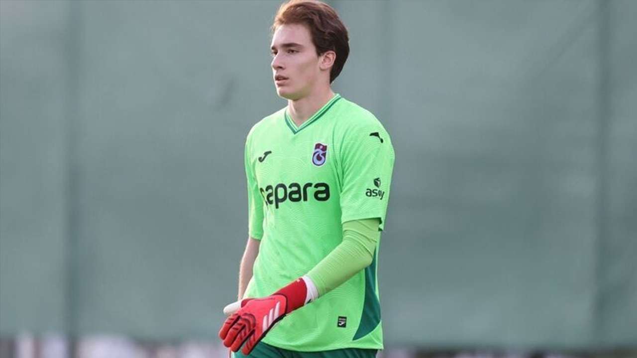 "Efsane Olmaya Geldim"Genç Eldiven Onuralp’ten maç sonu sözler!