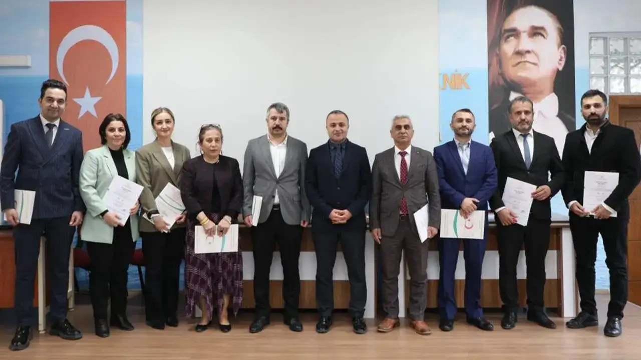 Ordu Fatsa’da “Okulum Temiz” belgeleri okul müdürlerine verildi