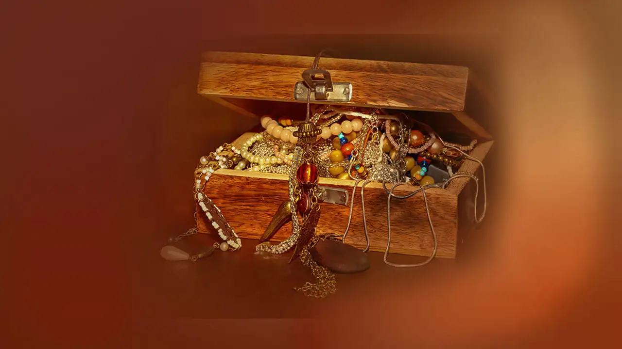 Rüyada define bulmak ne anlama gelir, ne demek? Rüyada define aramak ve kazmak neye işaret eder?