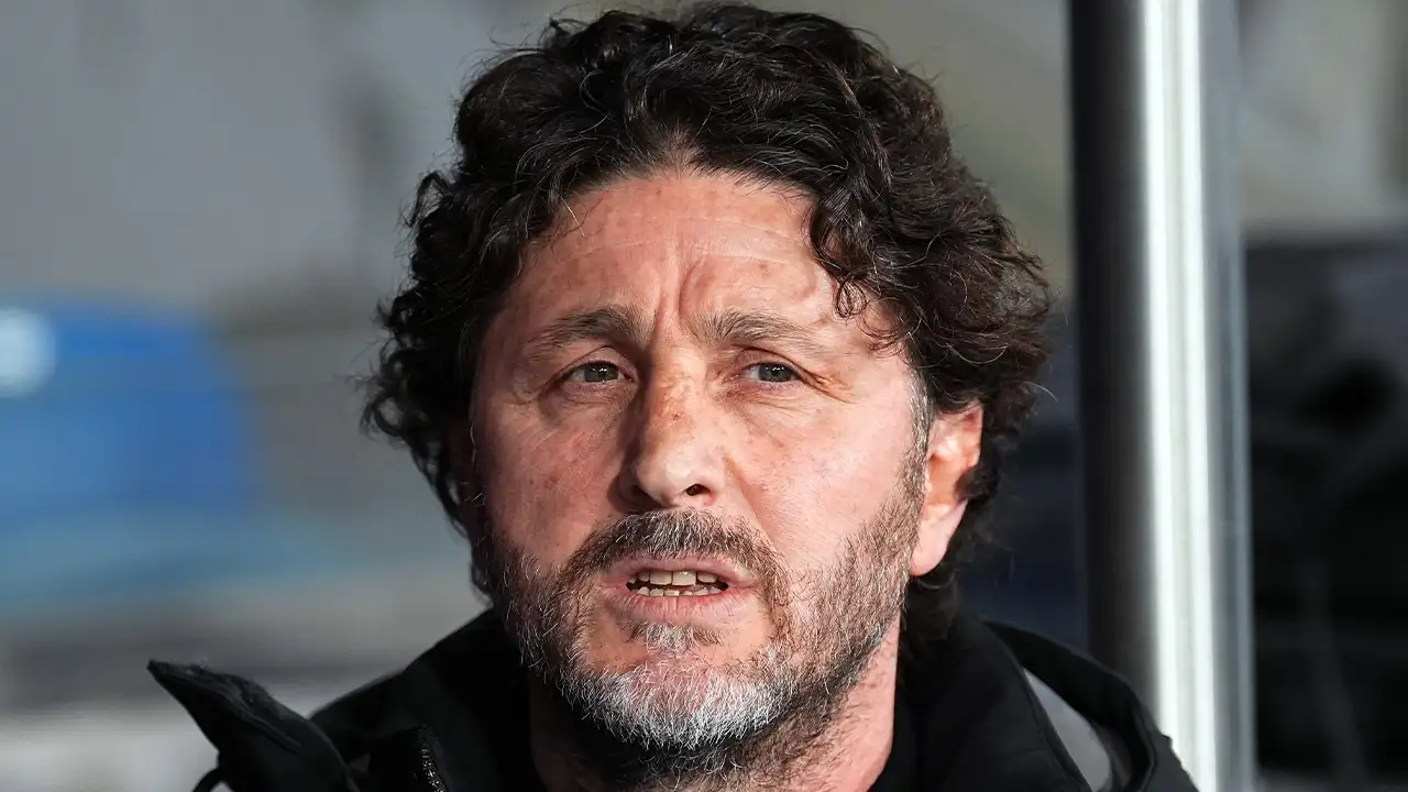 Trabzonspor teknik direktörü Fatih Tekke, açıklamalarda bulunuyor