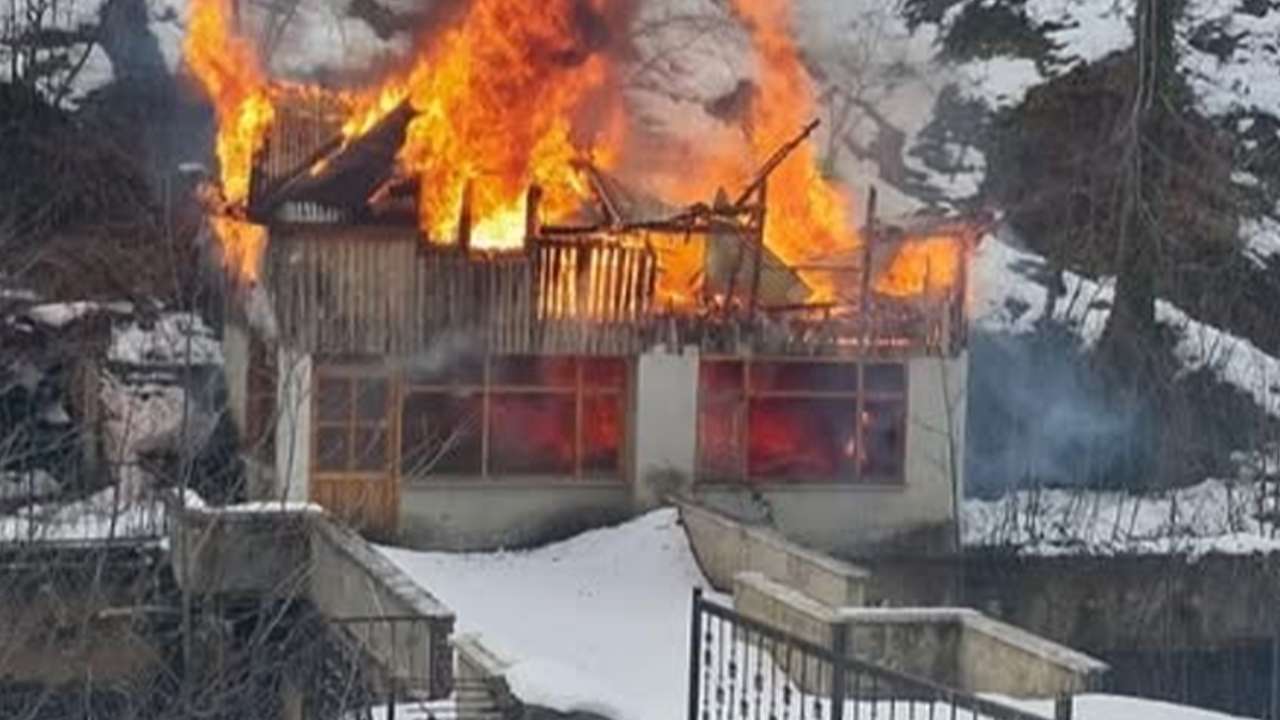 Balık Tesisinde Korkutan Yangın: Bina kül oldu