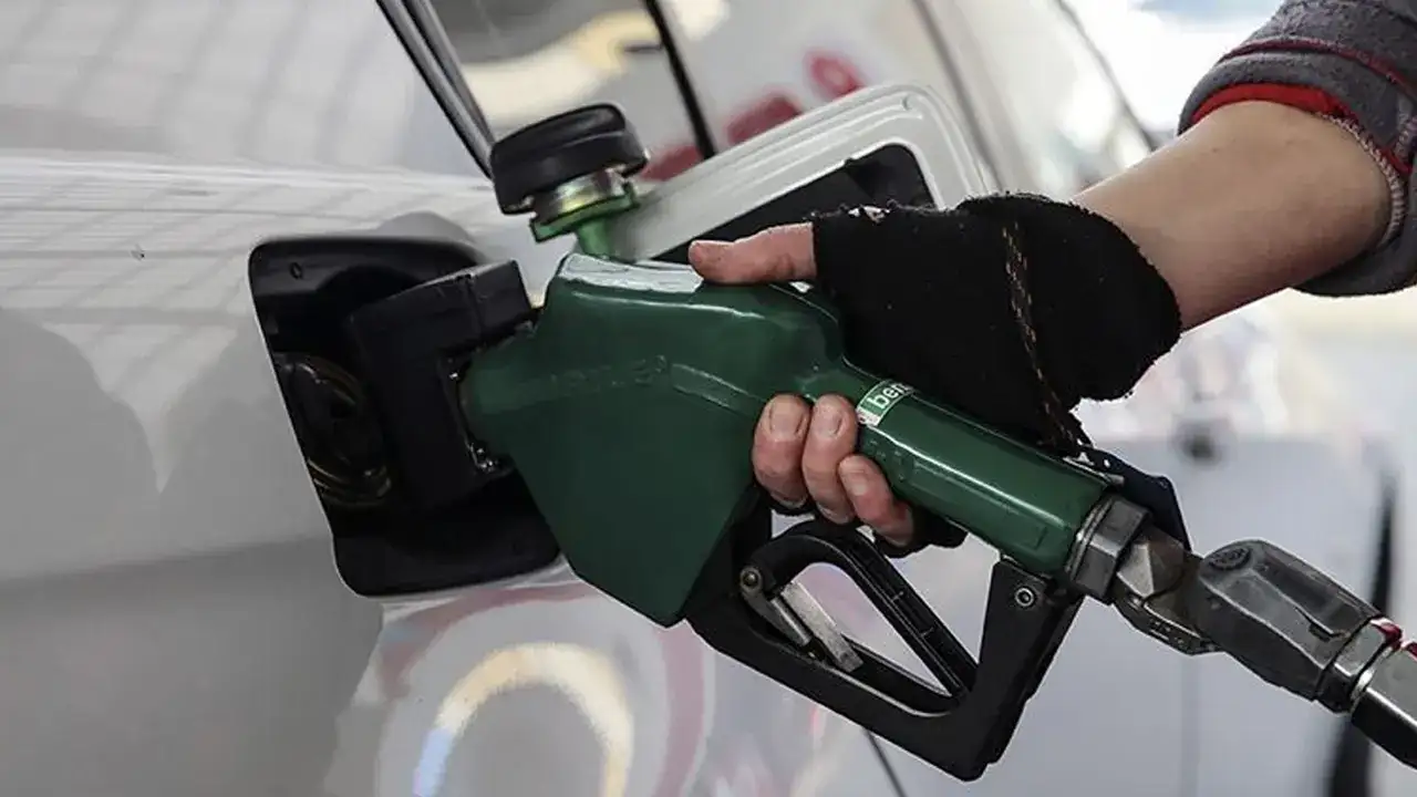 Akaryakıt fiyatlarına zam geldi: Trabzon’da güncel akaryakıt fiyatları