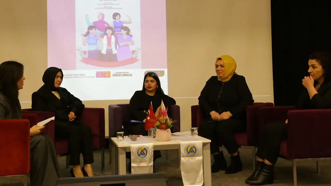 Avrasya Üniversitesi’nde 8 Mart’ta kadınların hikâyeleri konuşuldu