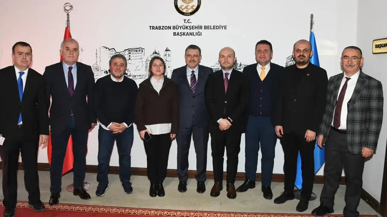 Trabzon Basın İlan Kurumu ve yerel basın temsilcilerinden Başkan Genç’e ziyaret
