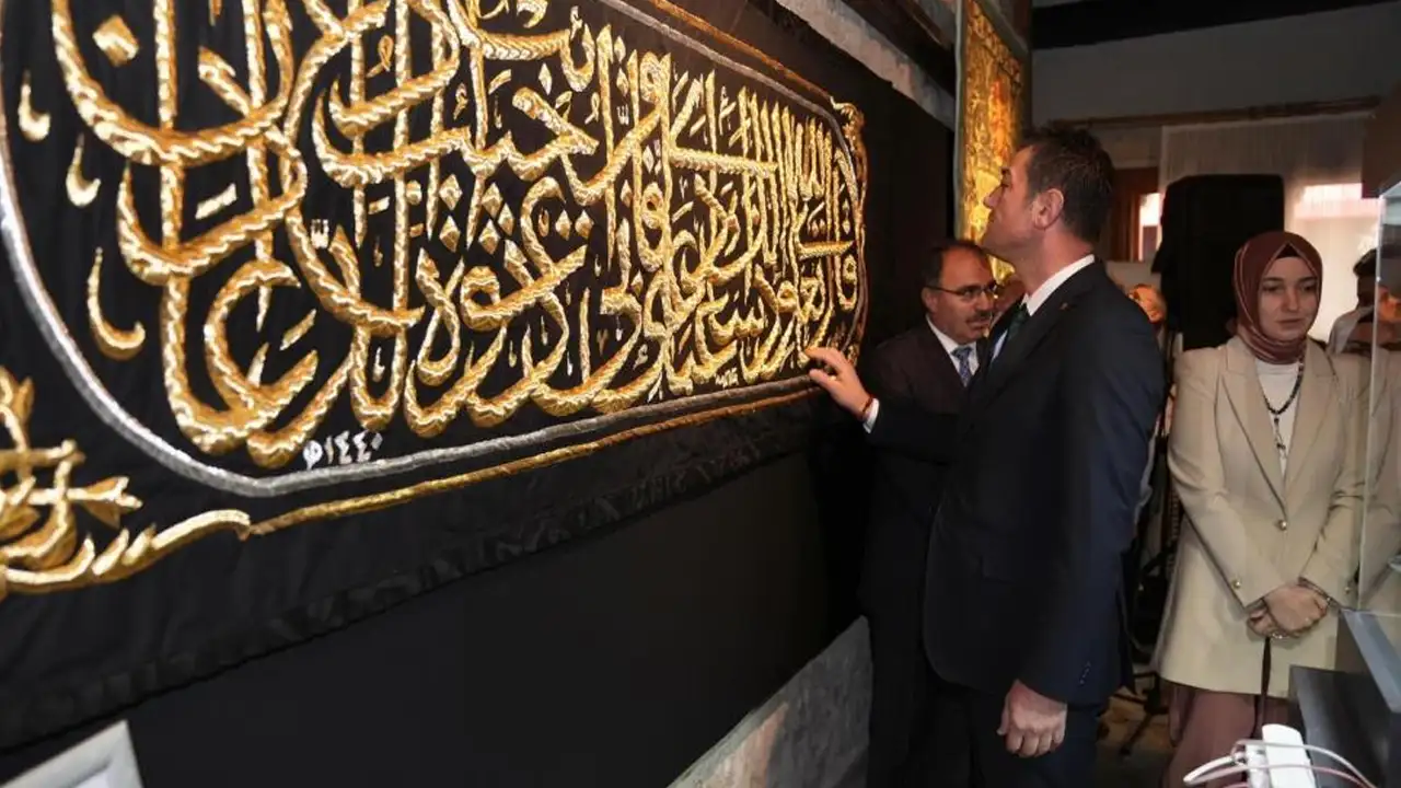 Giresun’da Mukaddes Emanetler Sergisi ziyaretçilerini ağırlıyor