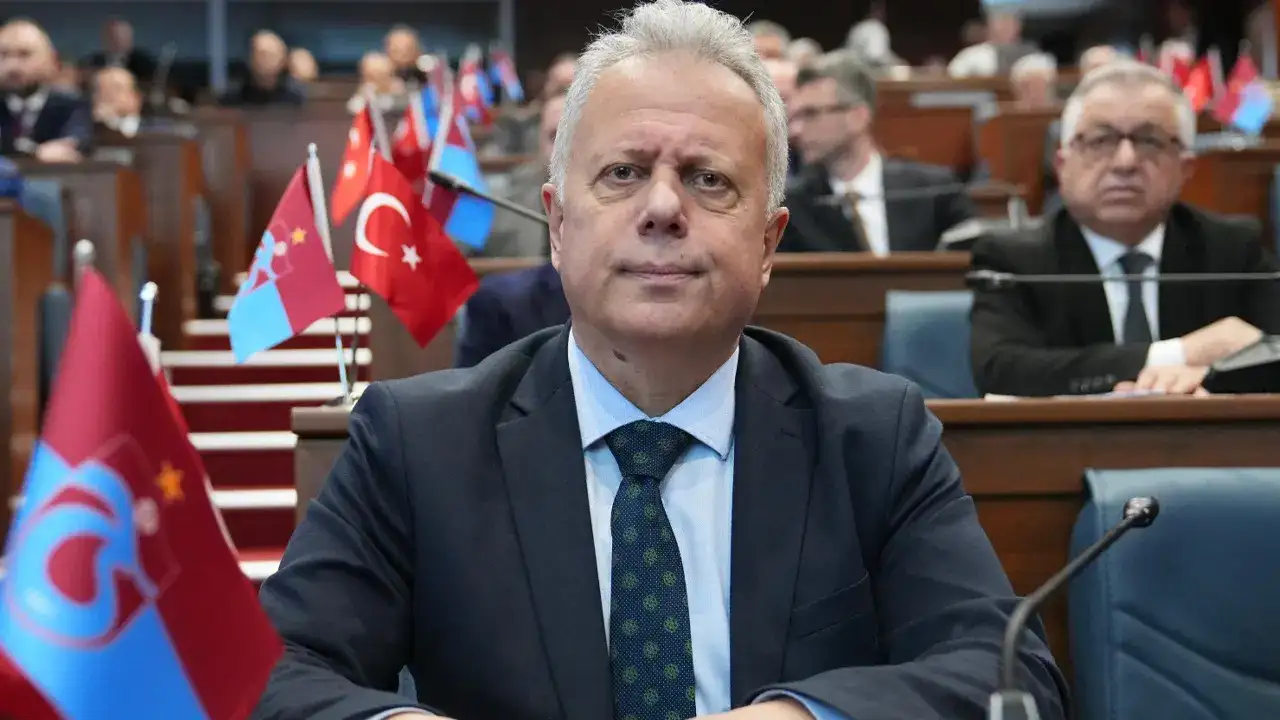 Cüneyit Zorlu: “Büyükşehir’in borçlanmasını takip edemiyoruz”