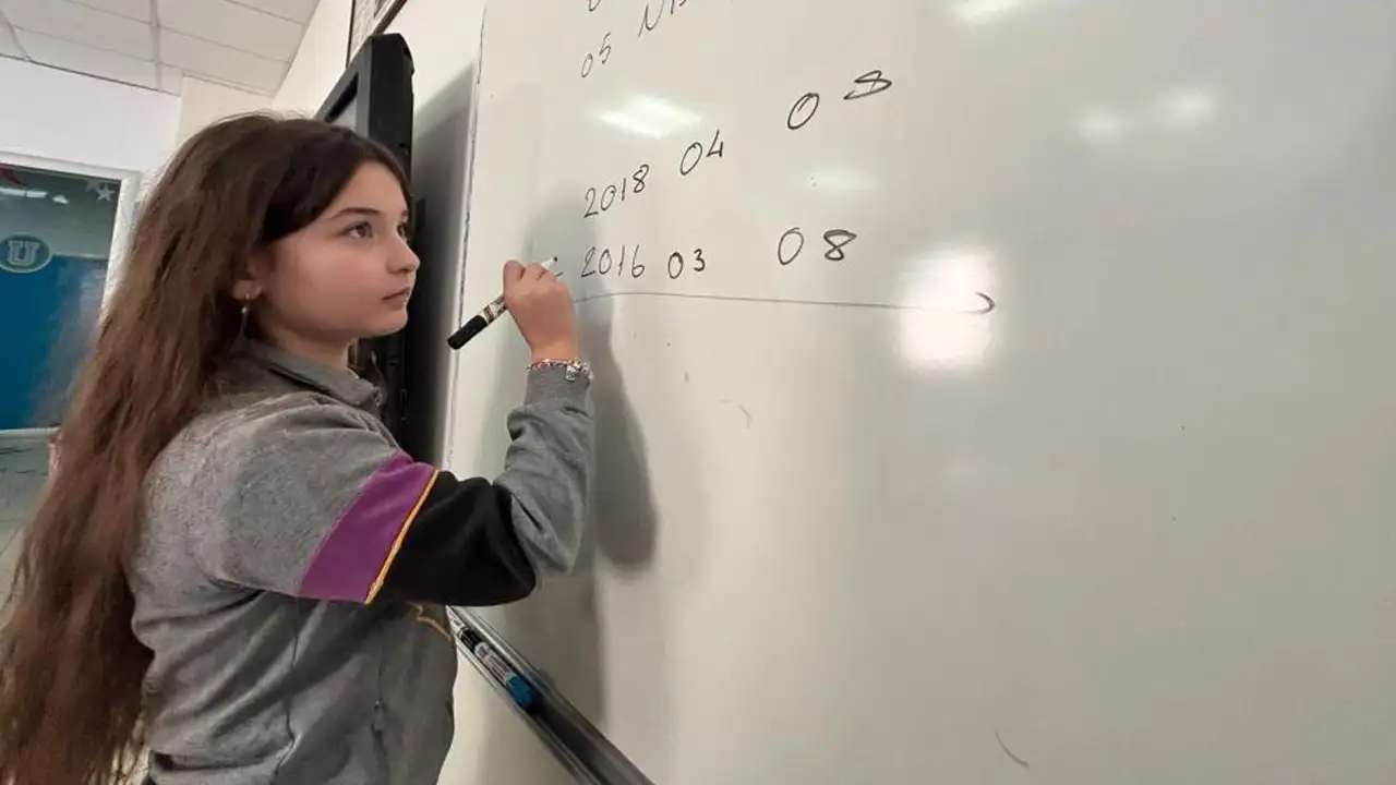 Matematikte dünya birincisi olan Trabzonlu Lina'nın hayali Nobel ödülü