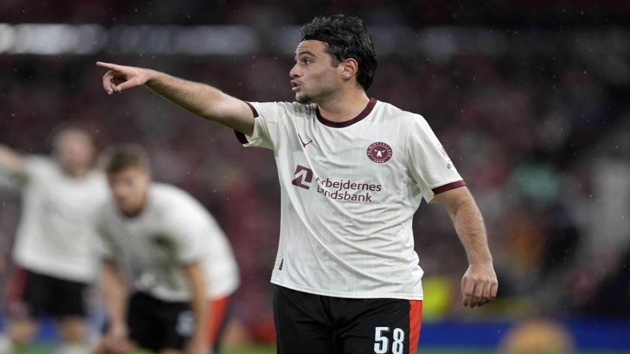 Aral Şimşir'den Trabzonspor itirafı "Kulübüm vermedi yaza ne olur bilemem"