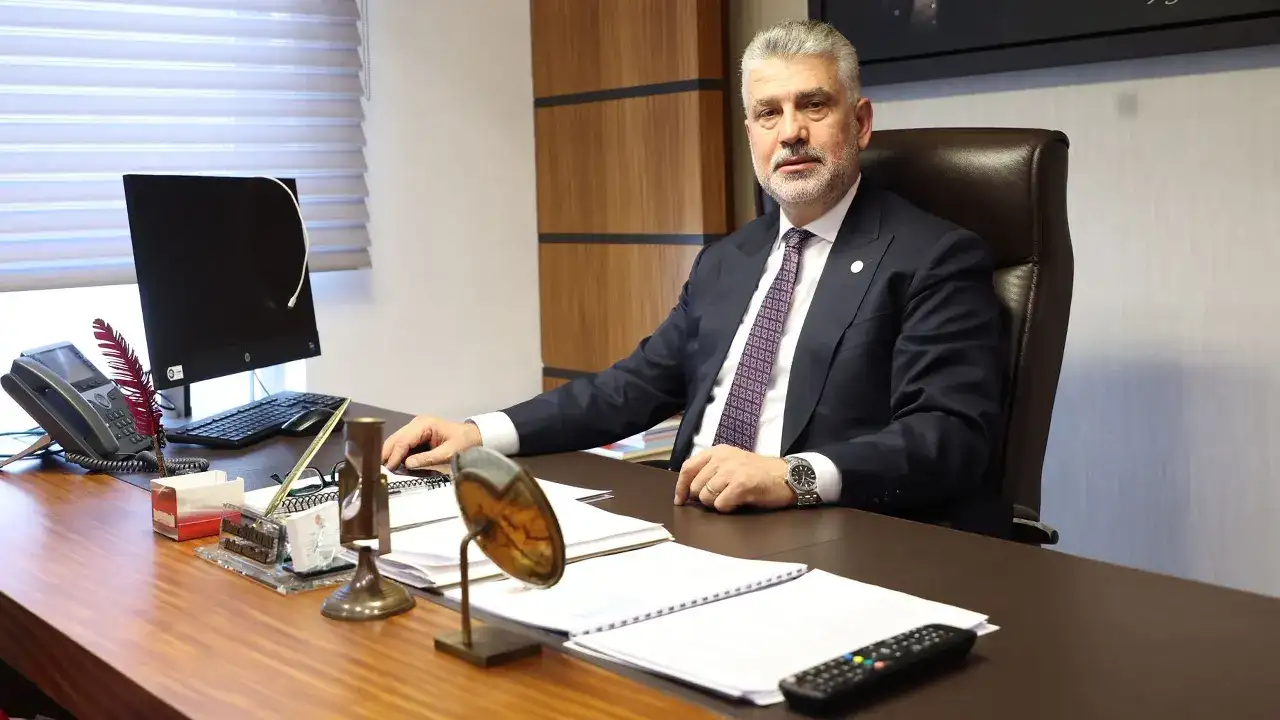 Yılmaz Büyükaydın’dan İstiklal Marşı’nın kabul yıl dönümü mesajı