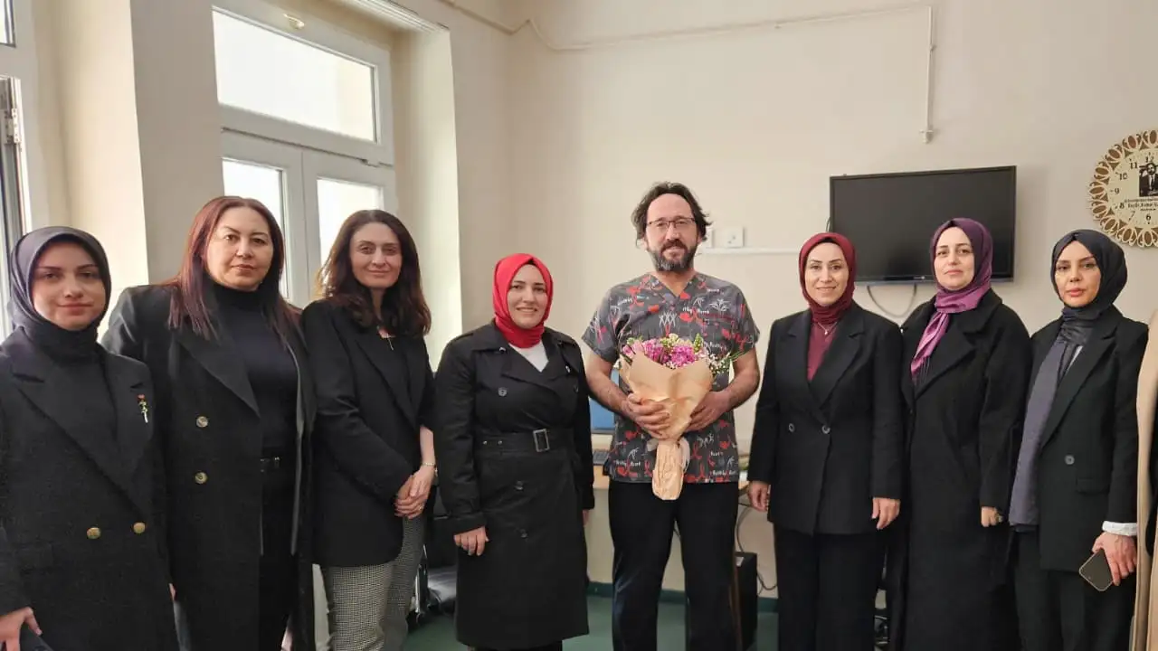 AK Parti Trabzon Kadın Kolları’ndan Tıp Bayramı ziyareti