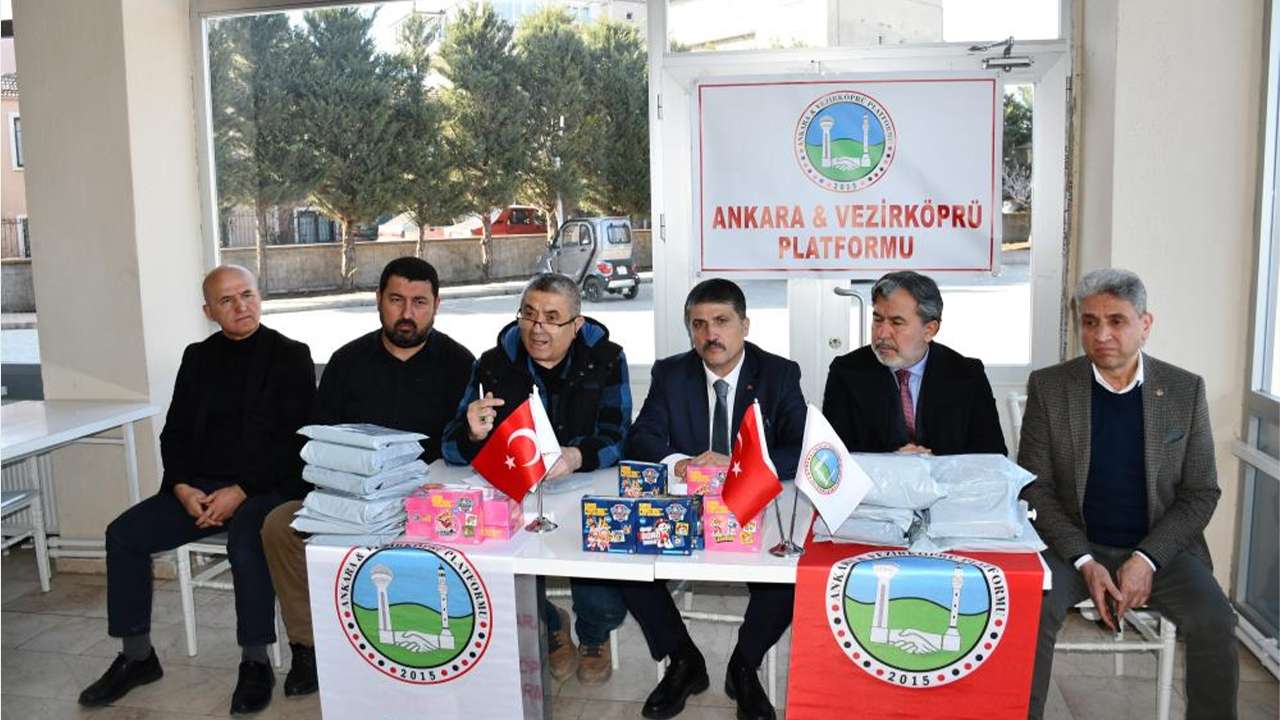 Ankara & Vezirköprü Platformu’ndan anlamlı destek: 555 öğrenciye bayram sevinci