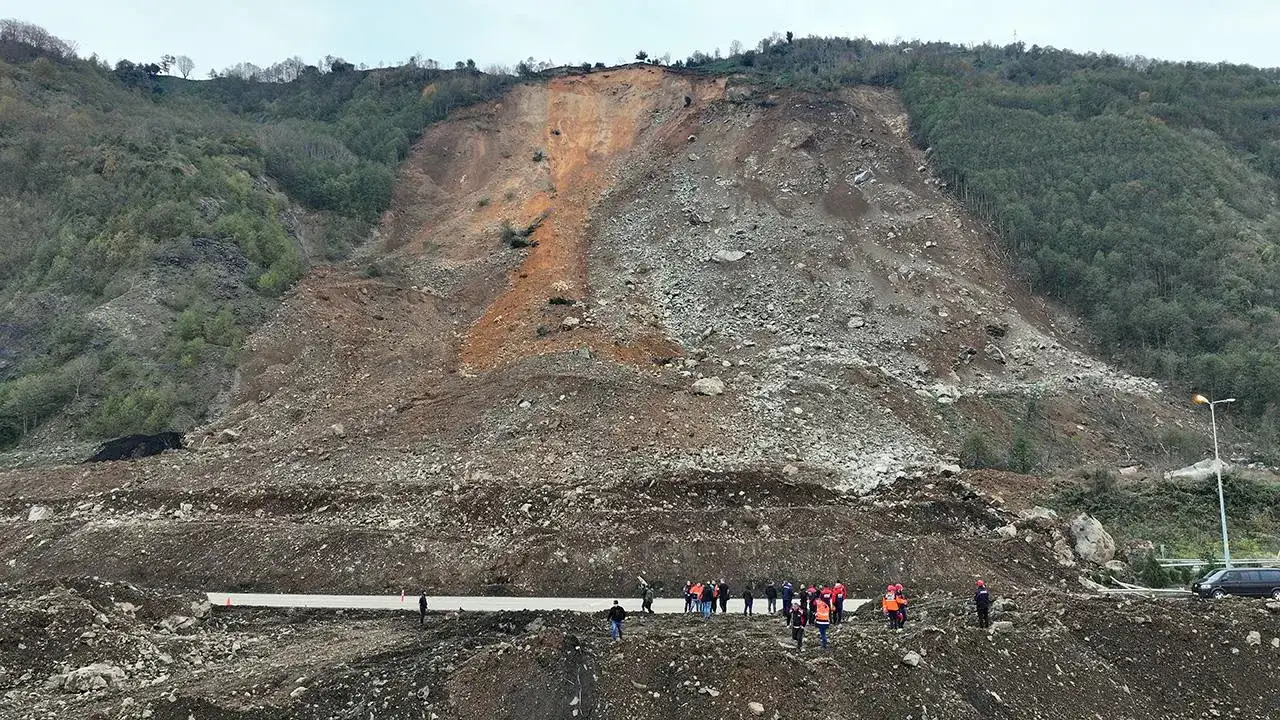 Artvin’de 4 kişi hayatını kaybetmişti: Heyelan bölgesine tünel yapılacak